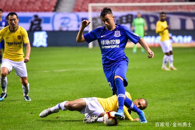沙尔克球队遭遇重大人员动荡,反弹困难重重(沙尔克球星) 沙尔克球队遭遇重大人员动荡,反弹困难重重(沙尔克球星)